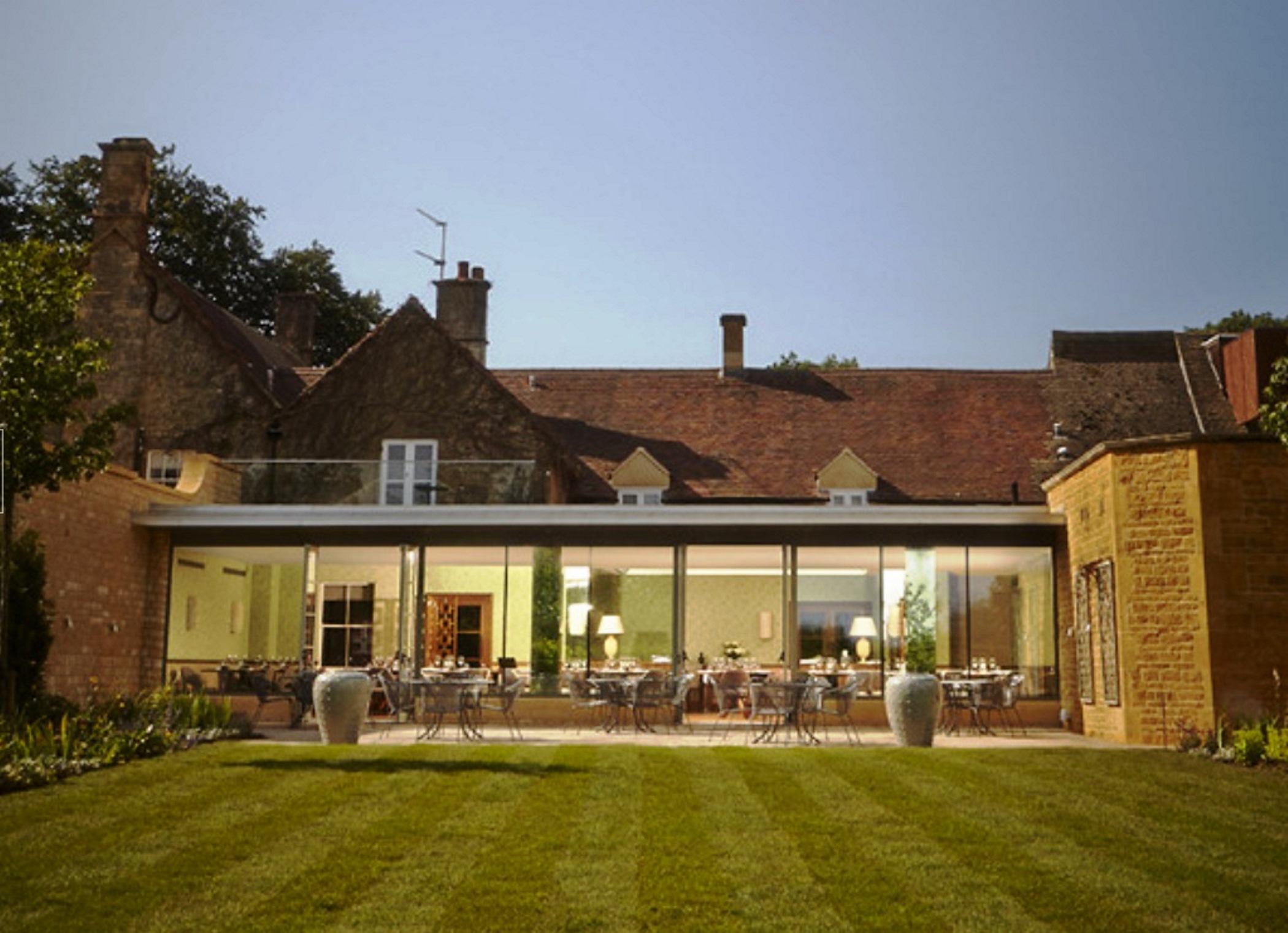 Dormy House Hotel Бродуей Екстериор снимка